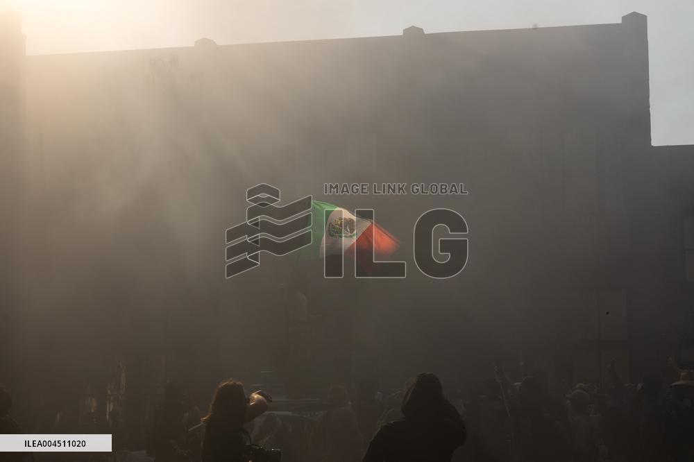 ICE Raids Spark Protest Riot - LA