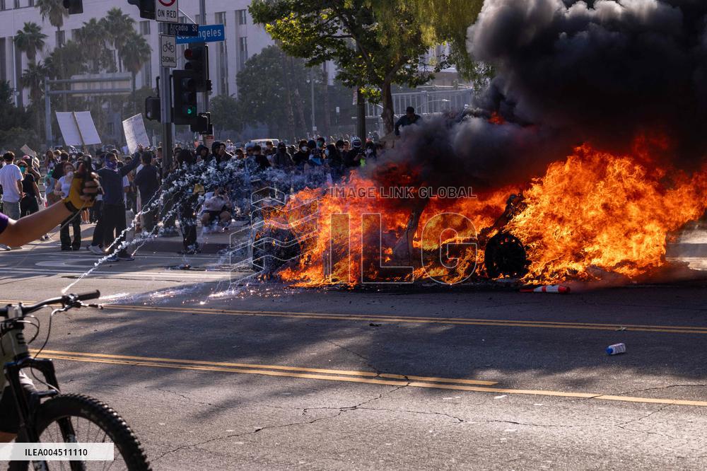 ICE Raids Spark Protest Riot - LA