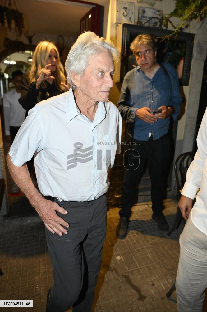 Taormina: La Botte Restaurant. Michael Douglas at La Botte Restaurant.