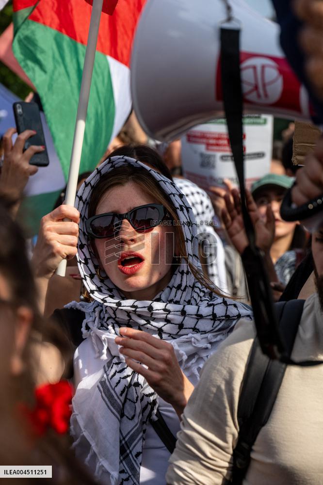 Protest Against The Interception of The Humanitarian Boat To Gaza - Paris