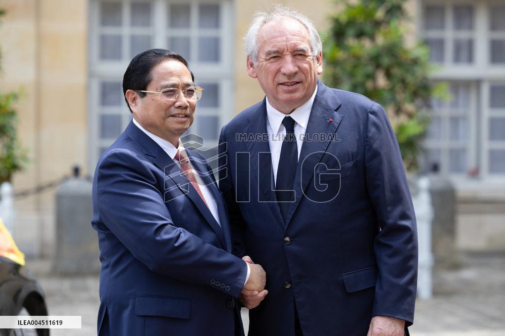 Francois Bayrou Meets with Vietnamese Prime Minister - Paris