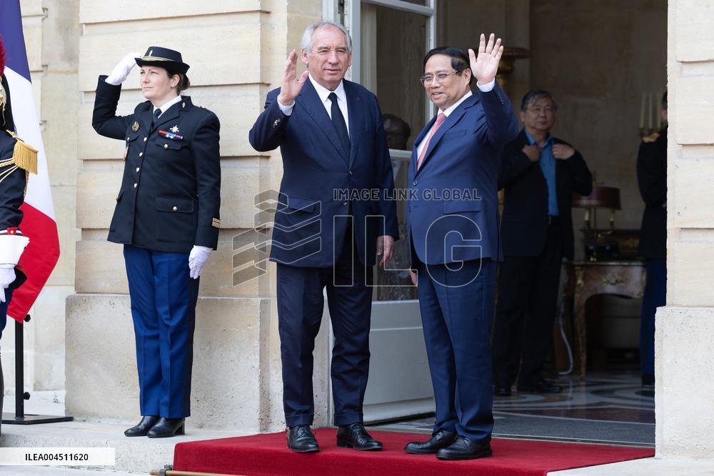 Francois Bayrou Meets with Vietnamese Prime Minister - Paris