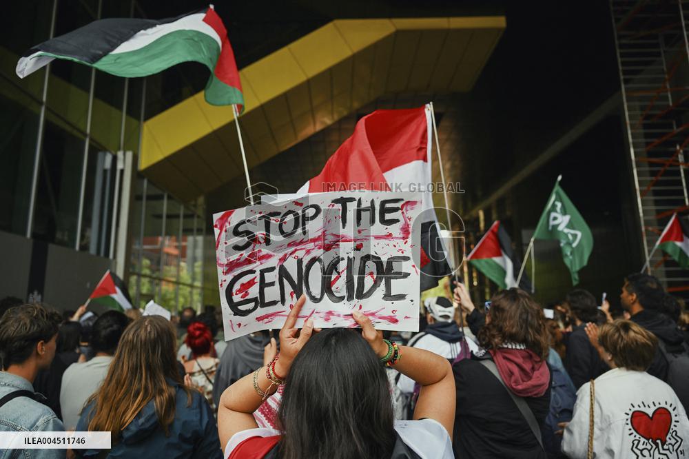 Protests Gaza Ship Seizure - Hague