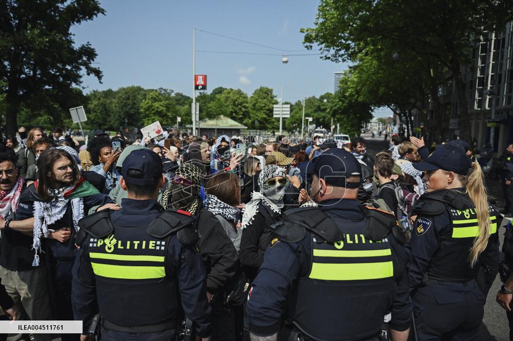 Protests Gaza Ship Seizure - Hague