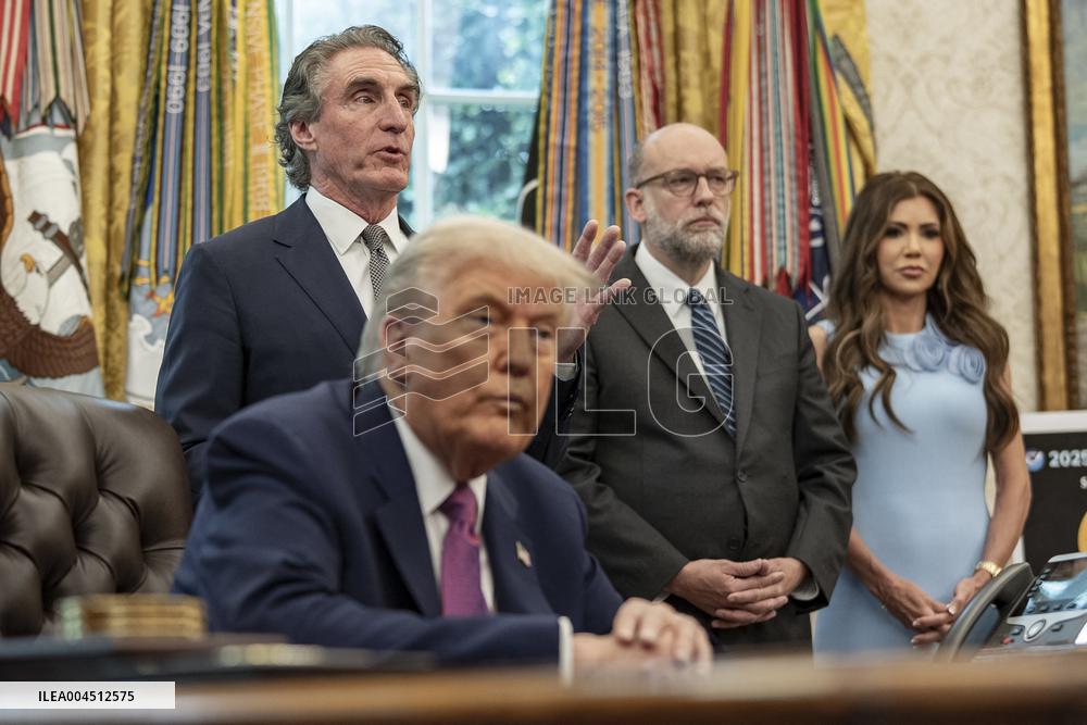 US Presdient Trump Speaks in the Oval Office at the White House on Fires and LA Protests