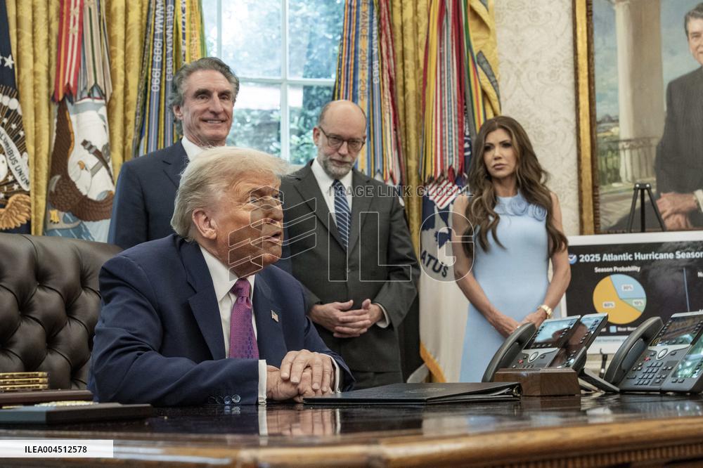 US Presdient Trump Speaks in the Oval Office at the White House on Fires and LA Protests
