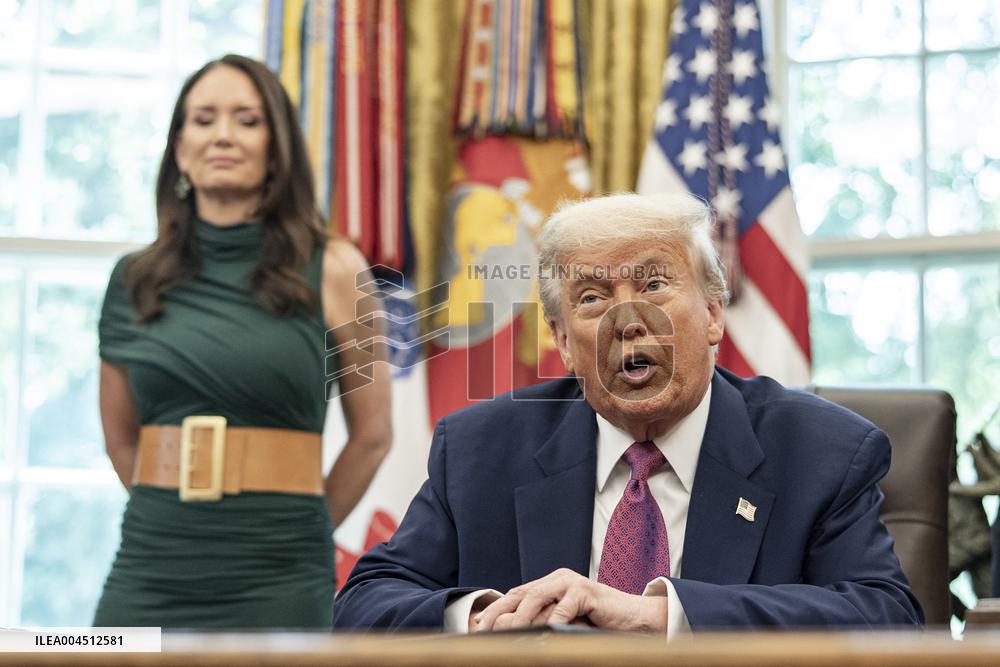 US Presdient Trump Speaks in the Oval Office at the White House on Fires and LA Protests
