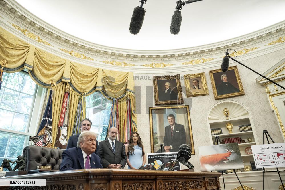 US Presdient Trump Speaks in the Oval Office at the White House on Fires and LA Protests