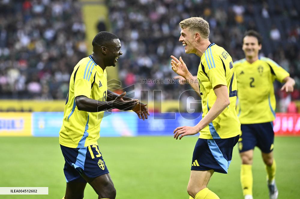 SOCCER FRIENDLY SWEDEN-ALGERIA