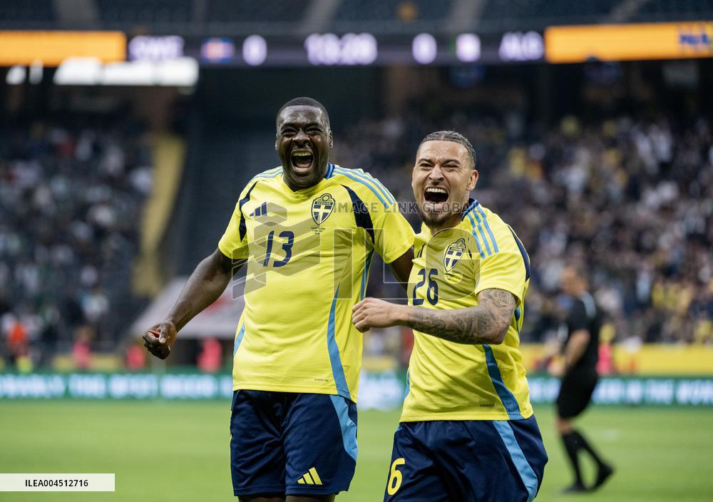 SOCCER FRIENDLY SWEDEN-ALGERIA