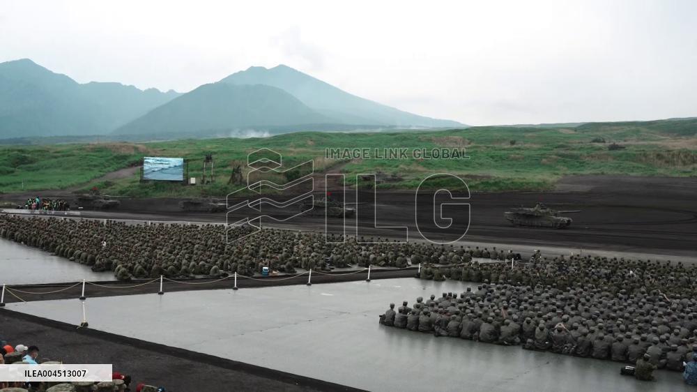 [Breaking News]GSDF conducts artillery drill near Mt. Fuji