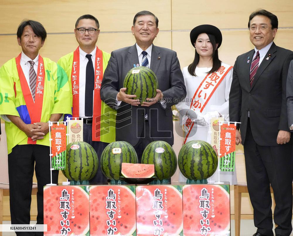 Japan PM Ishiba treated to watermelon