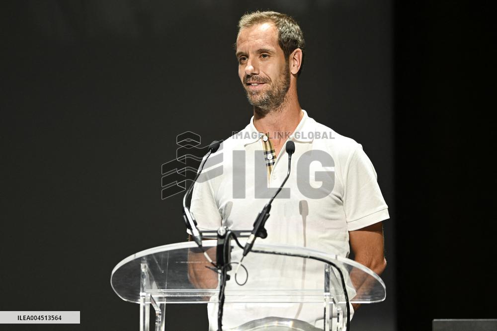 LNH Trophies Ceremony - Paris