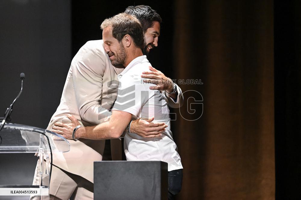 LNH Trophies Ceremony - Paris