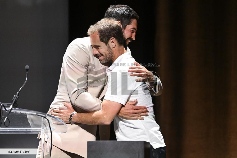 LNH Trophies Ceremony - Paris