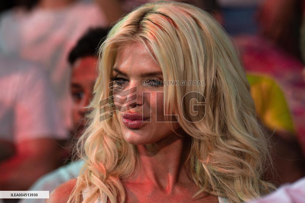 Victoria Silvstedt at French Basketball Championship - Monaco