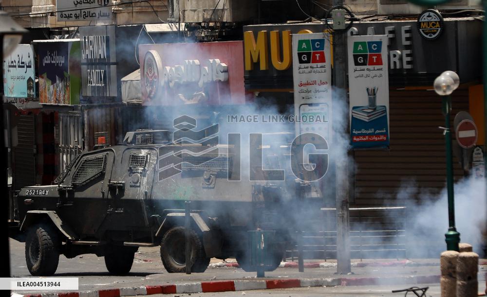 Israeli Army Kills Two - Nablus