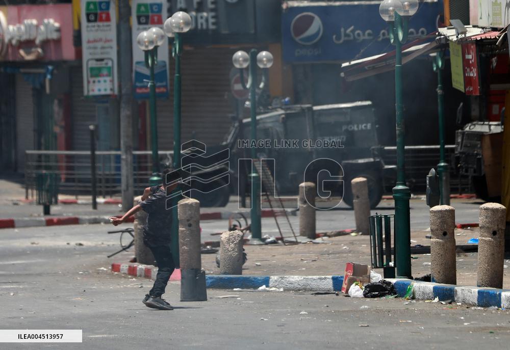 Israeli Army Kills Two - Nablus