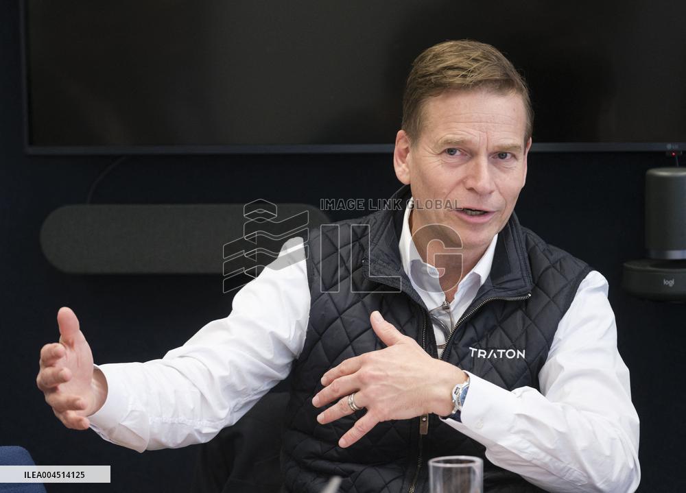 Progress Of CO2 Regulations For Heavy Vehicles - Brussels