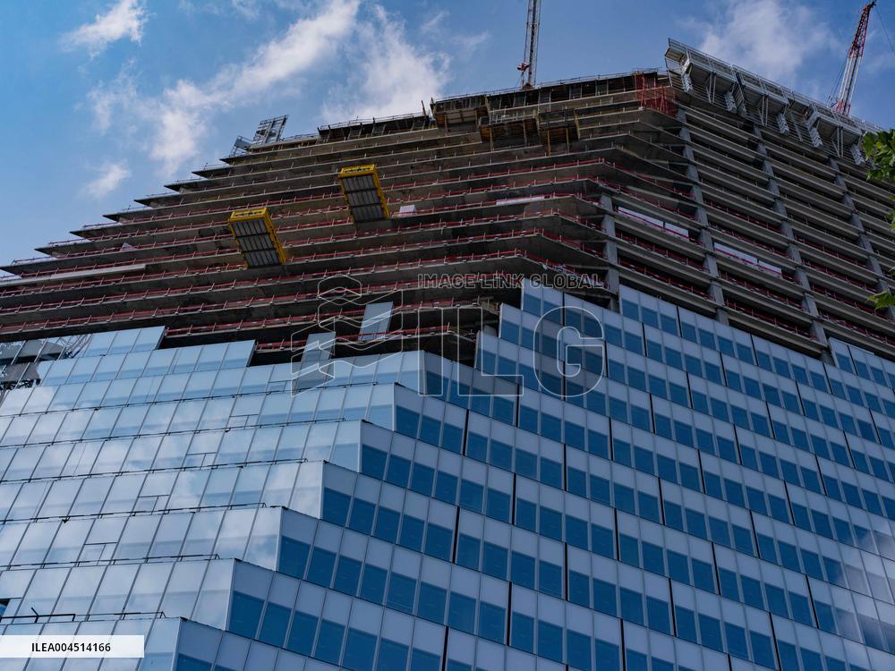 Illustration - Construction of Tower Triangle by Herzog & de Meuron - Paris