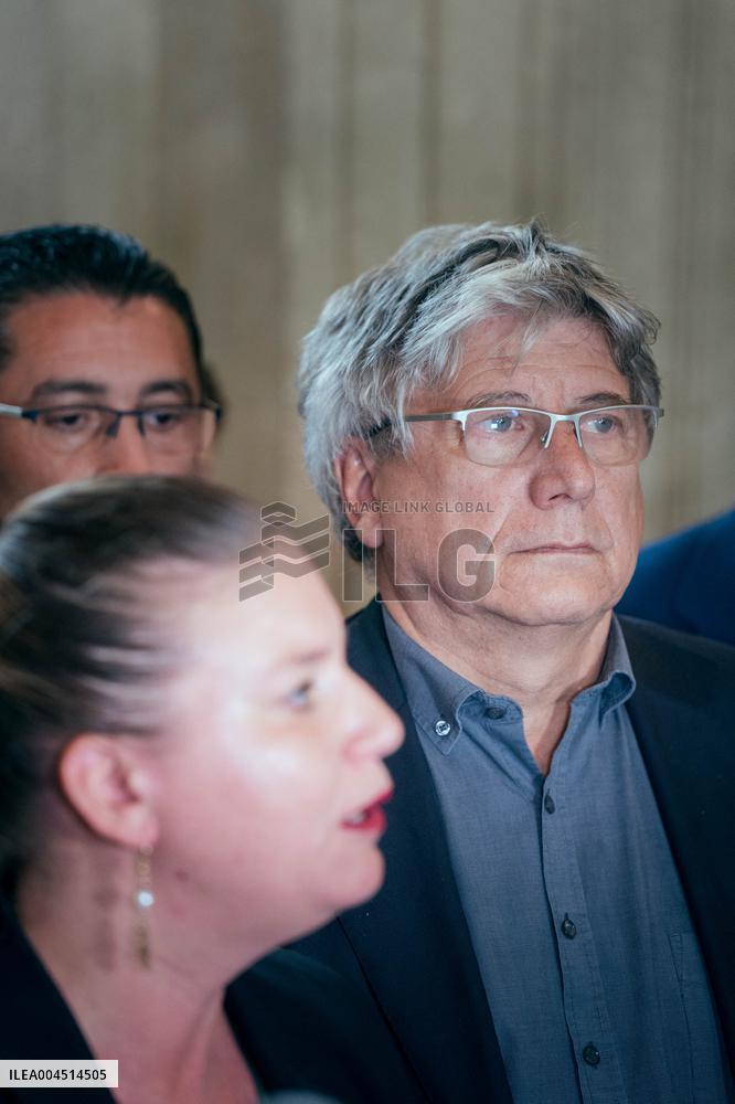 La France Insoumise speaks to the press after leaving the National Assembly - Paris AJ