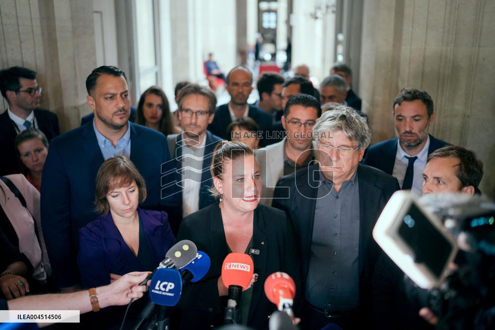 La France Insoumise speaks to the press after leaving the National Assembly - Paris AJ