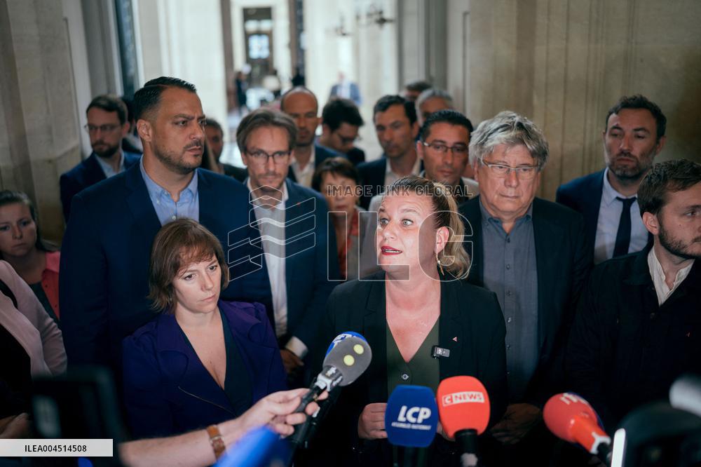 La France Insoumise speaks to the press after leaving the National Assembly - Paris AJ