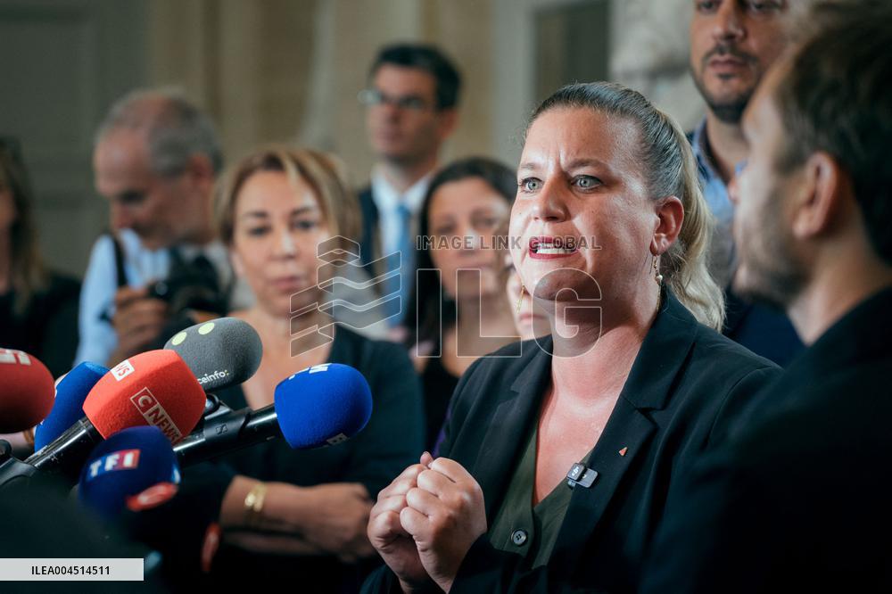 La France Insoumise speaks to the press after leaving the National Assembly - Paris AJ