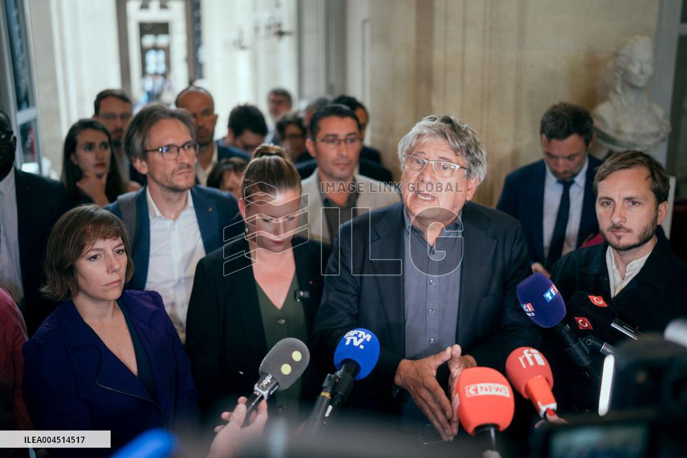 La France Insoumise speaks to the press after leaving the National Assembly - Paris AJ