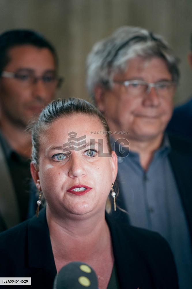 La France Insoumise speaks to the press after leaving the National Assembly - Paris AJ