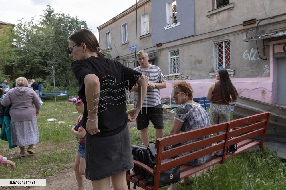 Russian Troops Shell Kharkiv Overnight - Ukraine