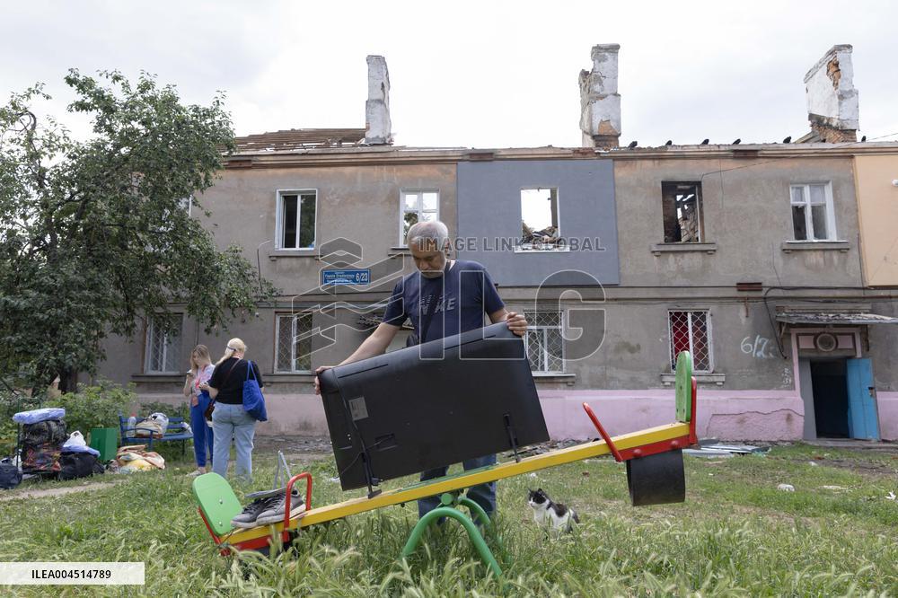 Russian Troops Shell Kharkiv Overnight - Ukraine