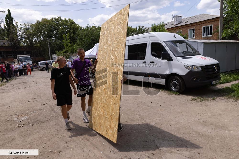 Russian Troops Shell Kharkiv Overnight - Ukraine