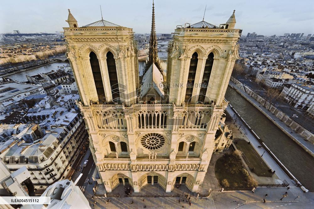 Exclusive - Illustration - The Cathedral of Notre Dame - Paris