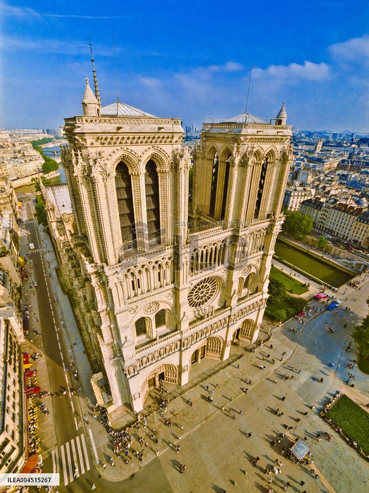 Exclusive - Illustration - The Cathedral of Notre Dame - Paris