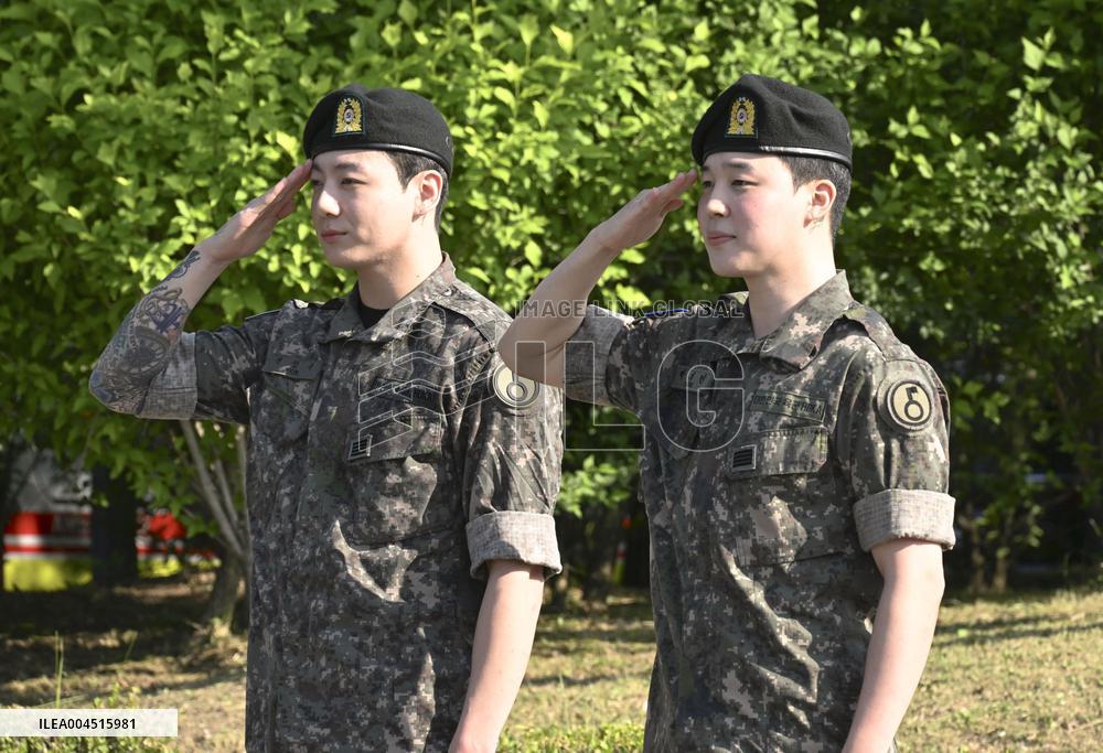 BTS members Jimin, Jung Kook discharged from S. Korea military
