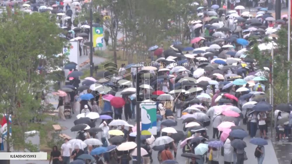 Rainy season starts in Osaka