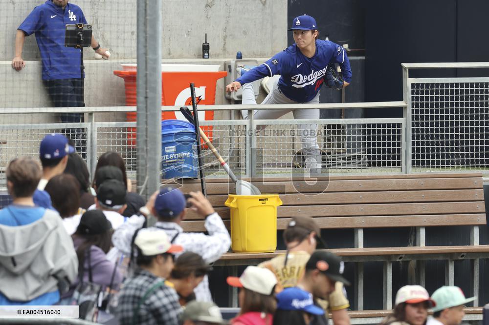 Baseball:Yoshinobu Yamamoto