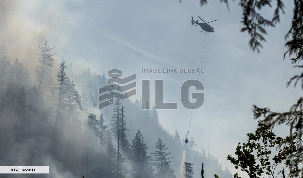 Dryden Creek Wildfire - Canada