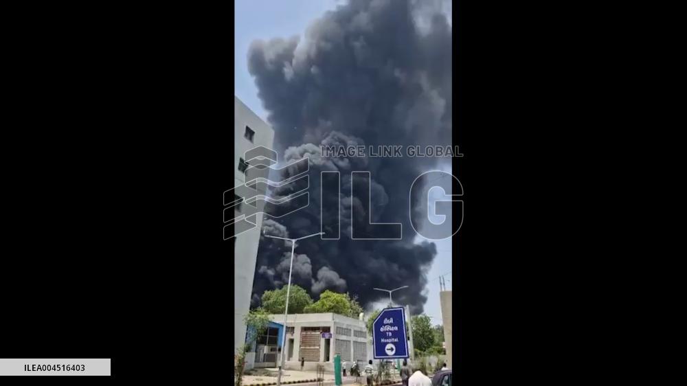 India: Air India Flight to London Crashes Shortly After Takeoff in Ahmedabad 2