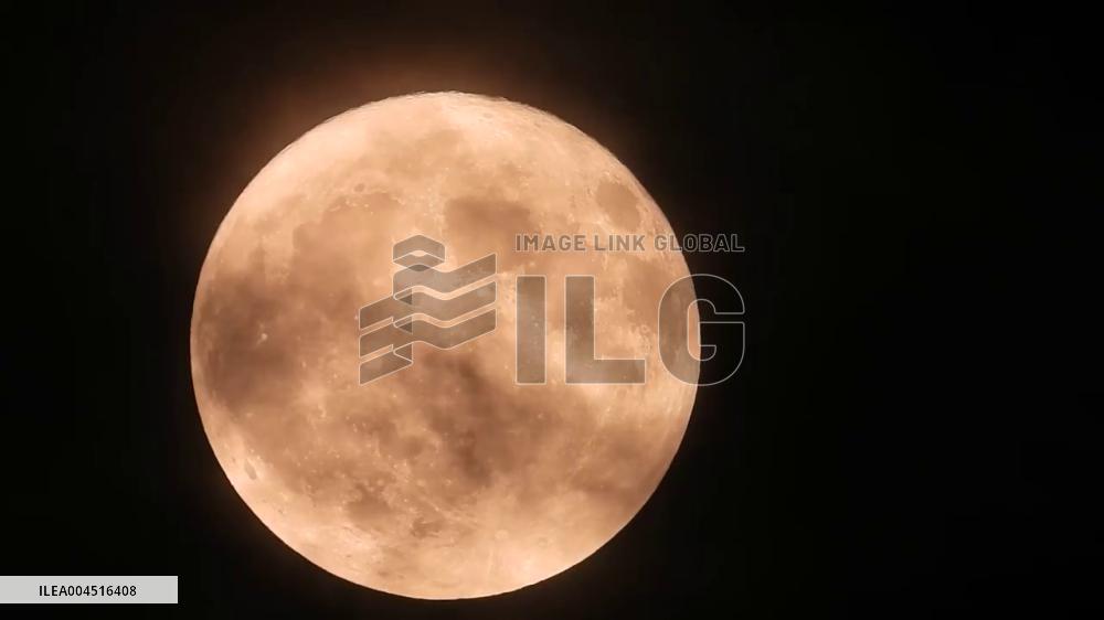 Strawberry Moon: Lowest Full Moon in Decades 2