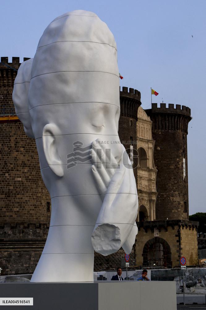 Silent Hortense Sculpture - Naples