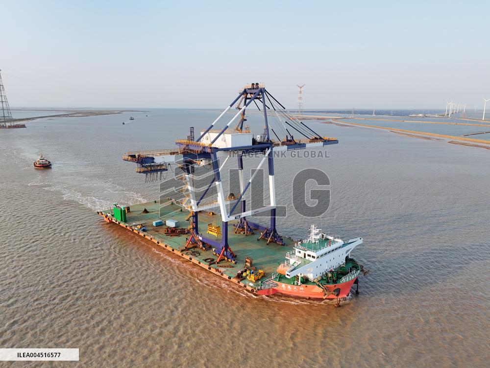 Large Container Quay Crane