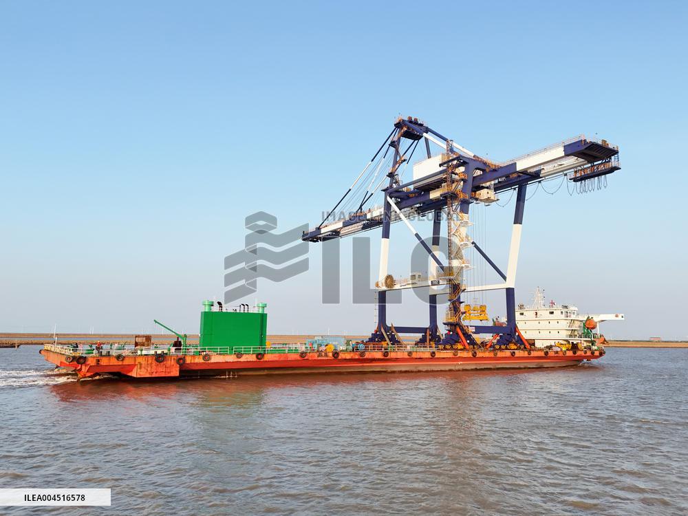 Large Container Quay Crane