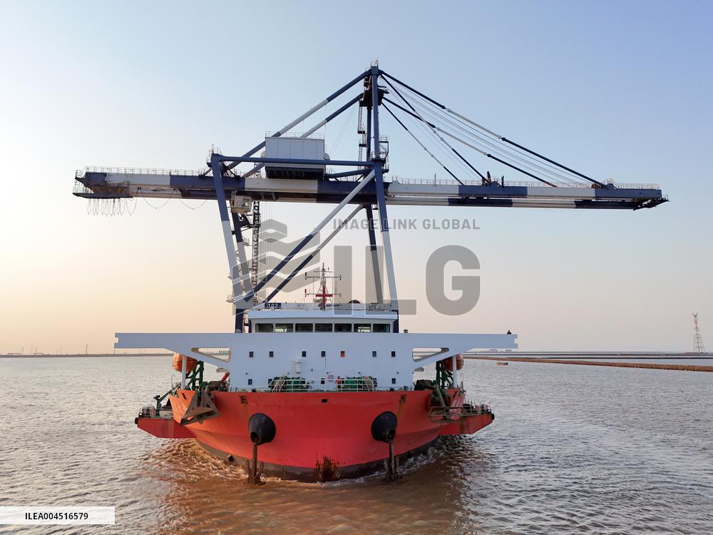 Large Container Quay Crane