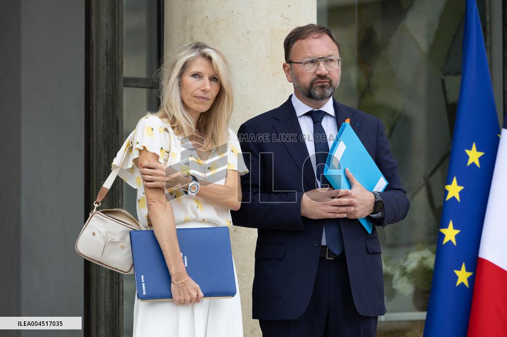 Weekly cabinet meeting - Paris