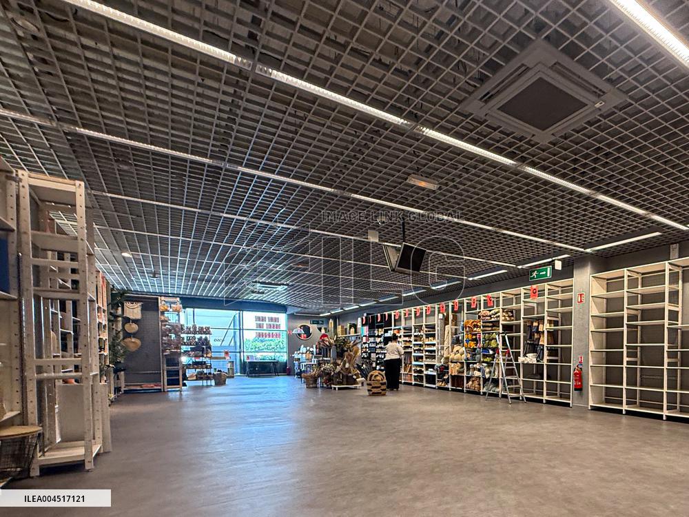 Illustration Of The Furniture Store Chain Casa - Carcassonne