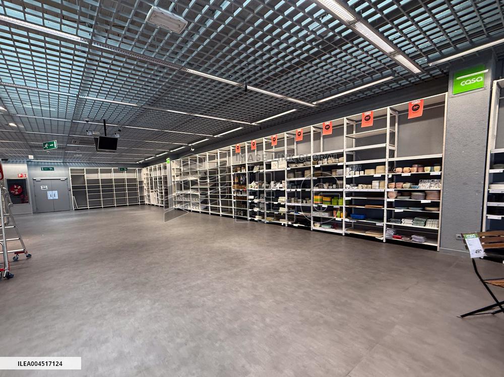 Illustration Of The Furniture Store Chain Casa - Carcassonne