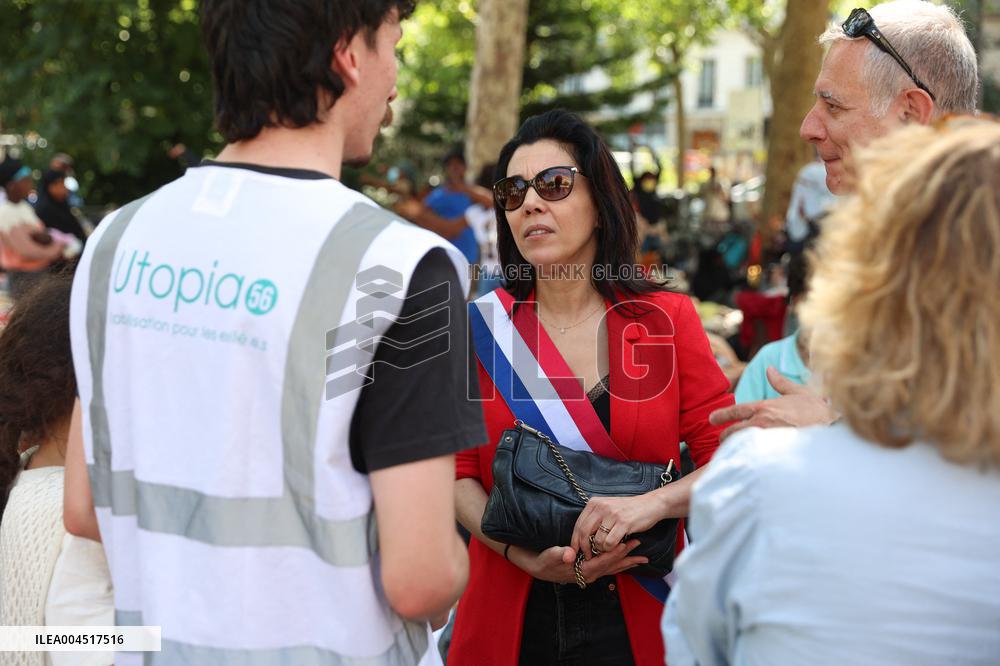 Homeless Gather to Demand Accommodation - Paris