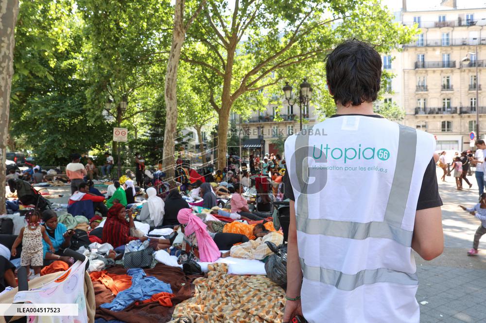 Homeless Gather to Demand Accommodation - Paris
